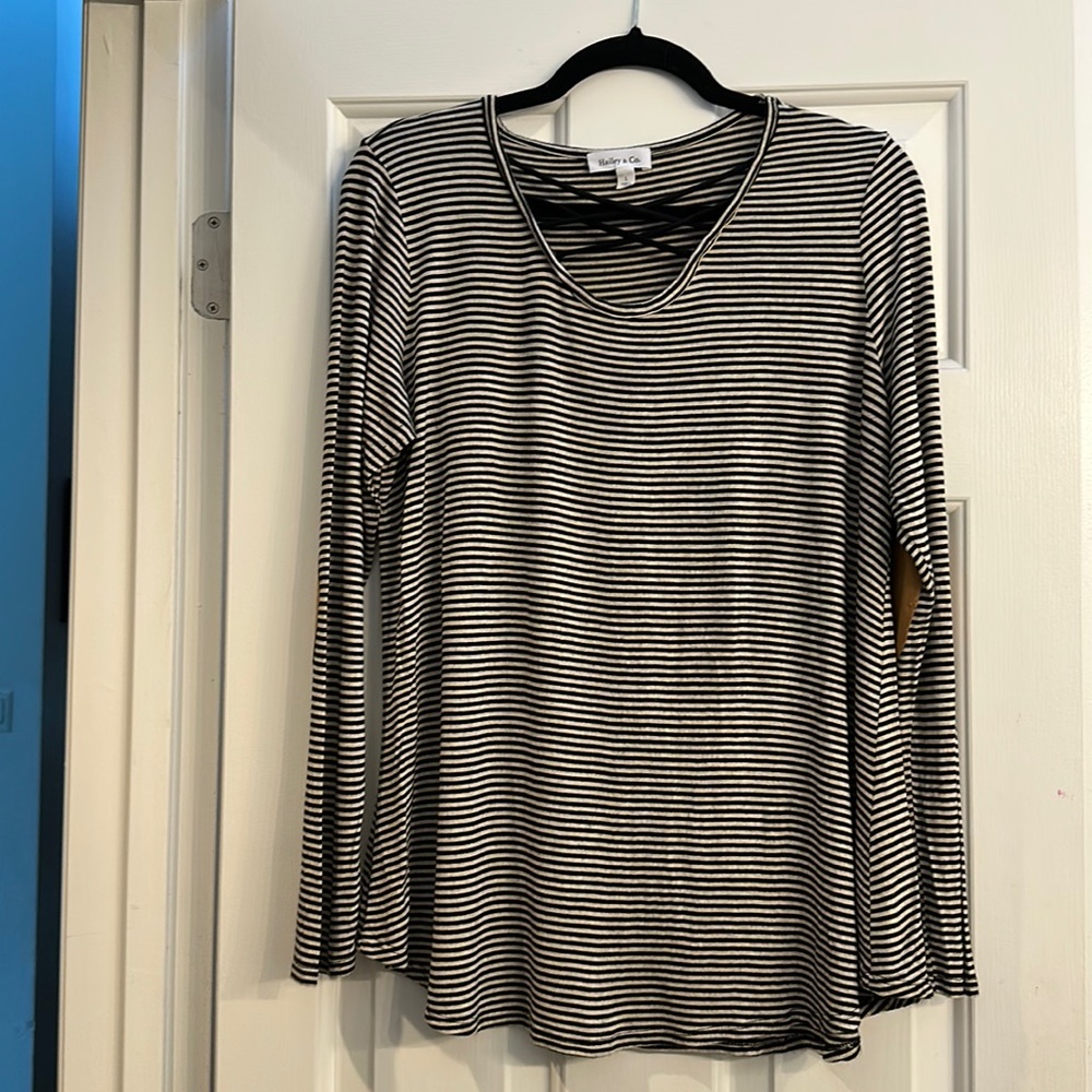 Hailey and Company sz L, black and tan striped shirt w/crisscross, neckline